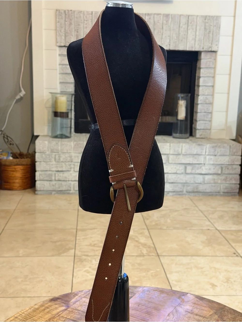 Frye Campus Genuine Textured Leather Honey Brown Belt, Size Medium 1.5” Wide Men